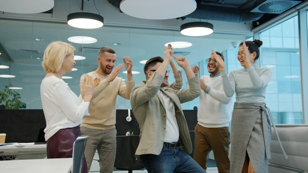 Employee Engagement là gì? Cách đo lường và nâng cao gắn kết nhân viên
