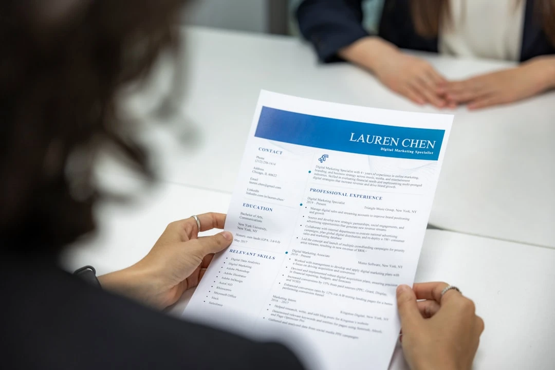 Cách viết CV tiếng Nhật (Rirekisho): Chuẩn format công ty Nhật