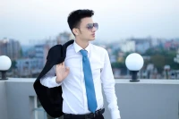So sánh lương Hà Nội và TPHCM 2026: Chênh lệch thật theo ngành nghề